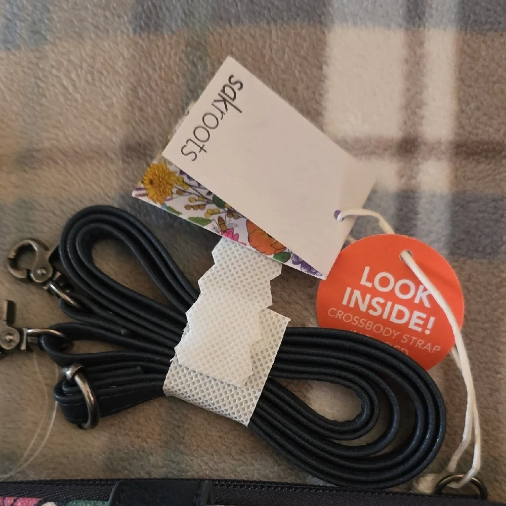 NWT Sakroots Smartphone Wristlet Crossbody - Picture 2 of 10